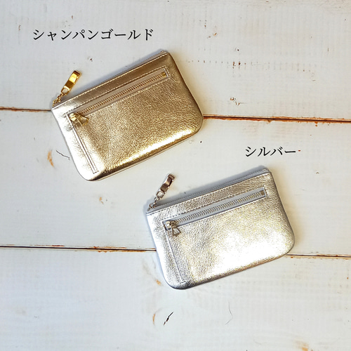 ミニ財布にもなる本革マルチケース(シルバー)◇牛革 自然なシュリンク