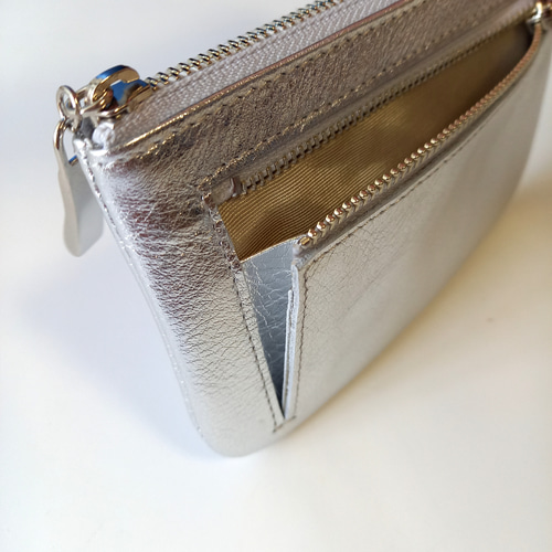 ミニ財布にもなる本革マルチケース(シルバー)◇牛革 自然な