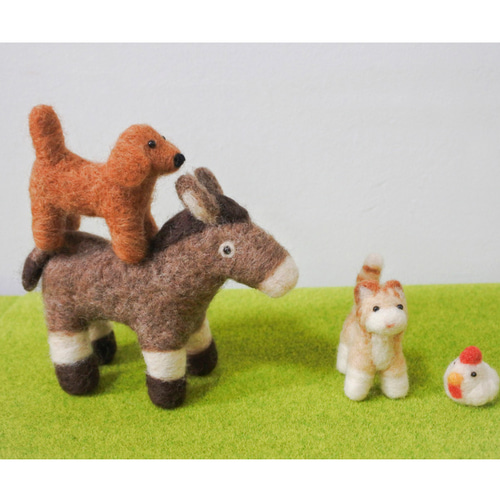 羊毛フェルト☆ワンちゃんヘルメットset☆フォーチュンワンダ ウール―シュシュ 羊毛フェルトで作る「私だけのワンちゃん