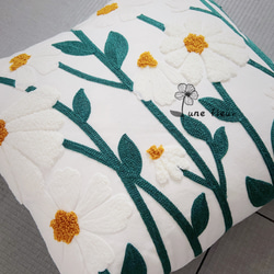 クッションカバー刺〓45ｘ45　ニット素材　白い花柄　シンプル　インテリア雑貨　北欧風　ins　厚手　おしゃれなクッショ 5枚目の画像
