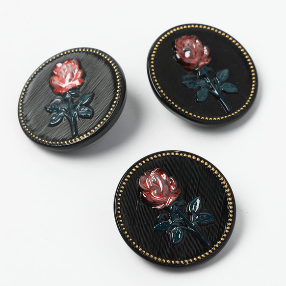 一輪の薔薇のガラスボタン 3.1cm  ブラック＆ピンク 2枚目の画像