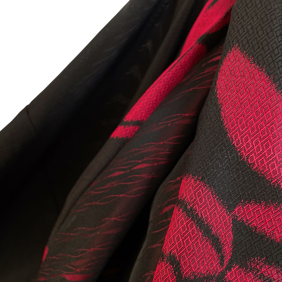 赤黒スヌード 男女兼用  ギフト 和装 和柄 贈り物 和モード 父の日 敬老の日 着物リメイク （R552） 5枚目の画像