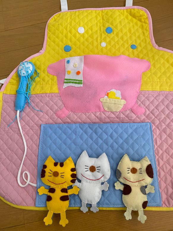リヤドロ　子猫をエプロンに リヤドロ #1309 「子猫をエプロンに」 絶版 Lladro/陶器
