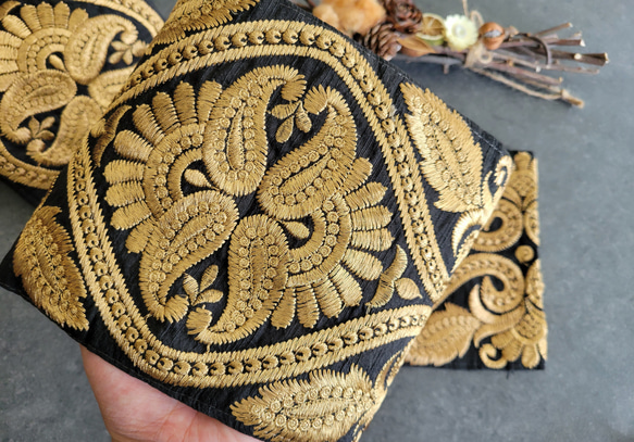 [幅約15cm]インド刺繍リボン 超極太 2枚目の画像