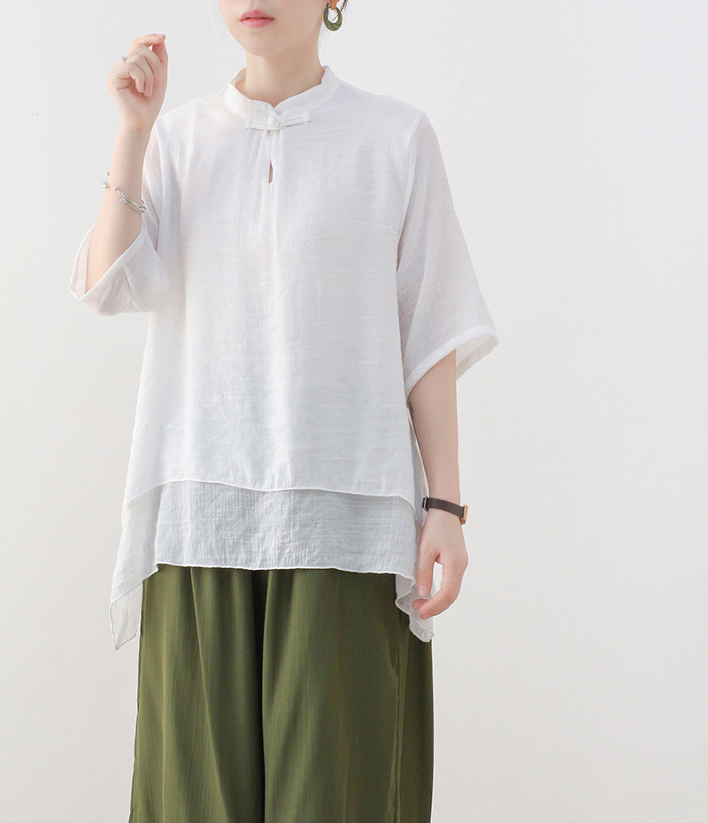 チャイナボタン×裾レイヤードの五分袖ブラウス ホワイト 6,952円