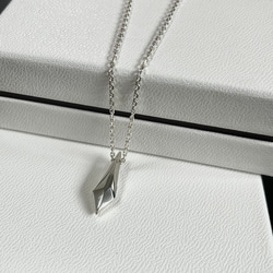 キラッと輝くクリスタルモチーフペンダント　Crystal PENDANT 9枚目の画像