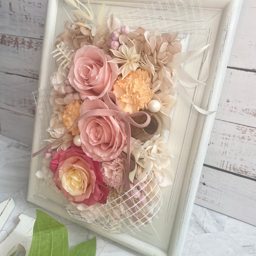 プリザーブドフラワー 2wayピンクローズフレームアレンジメント 大輪