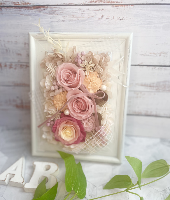 プリザーブドフラワー 2wayピンクローズフレームアレンジメント 大輪