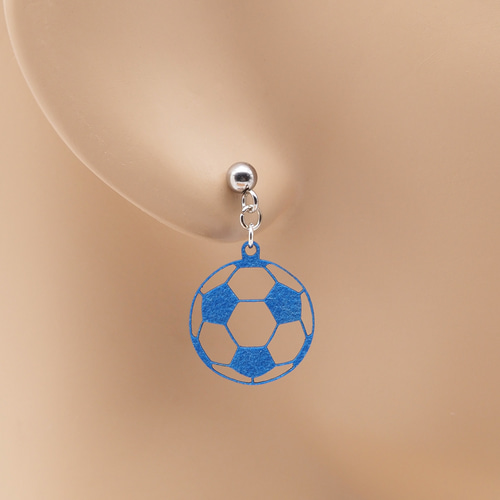 サッカーボール Ω 軽さは正義 Ω ピアス Ω イヤリング ピアス
