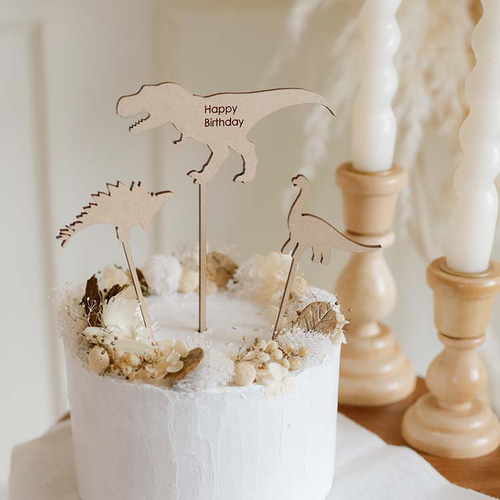 ♡オーダー♡木の恐竜☆名前入り☆ ♡オーダー♡木の恐竜☆名前入り☆