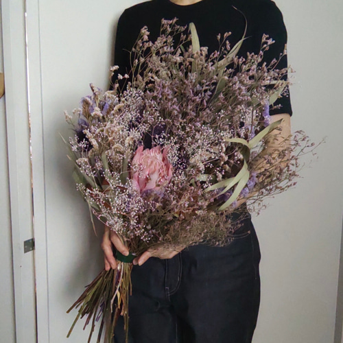 40㎝ブルーファンタジアのワイルドなリースブーケ （スターチスと  