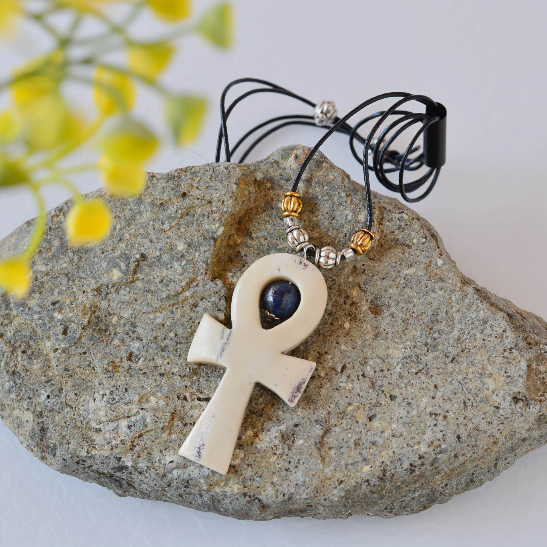 鹿角ペンダント　アンク　ラピス