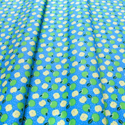 カットクロス Camelot Fabrics Feelin' Fruity 30200206-1 Apples Blue 4枚目の画像