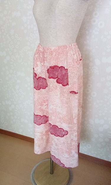 着物リメイク　絹　パンツ　ペチコート付き　ポケット付き　パンツのみ販売 着物リメイク 絹 パンツ ペチコート付き ポケット付き パンツ