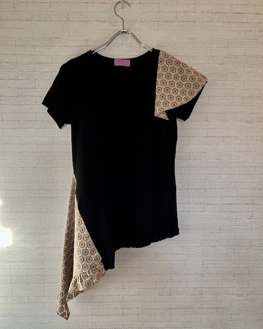 ＊アシンメトリーフリル半袖のカットソー＊