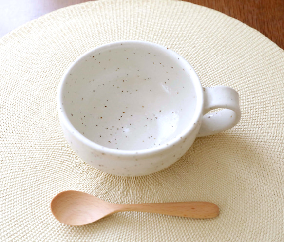 白御影土のほっこりスープカップ　柔らかマット調 2枚目の画像