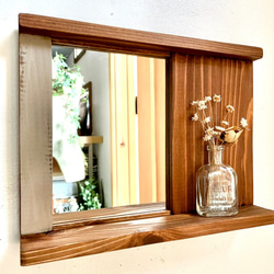 木製コンパクト壁掛け鏡・選べる4カラー・壁掛けミラー・ウォールミラー・鏡・フック・シェルフ 3枚目の画像