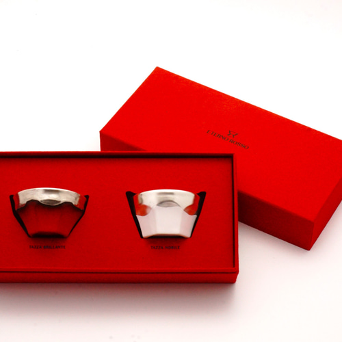 紅白ぐい呑みペアセット（銀彩効果で日本酒が美味しくなる酒杯