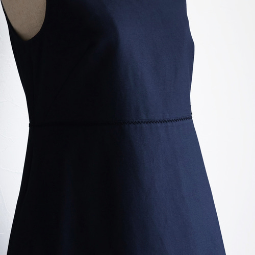 秋まで着回せる◎】コットンポリエステル ノースリーブワンピース