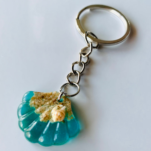 海をつめこんだハンドメイドキーホルダー