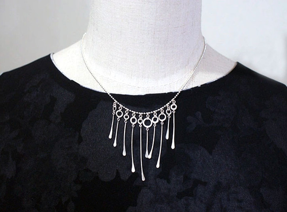 鈴なりシリーズ「よりそふ」 ネックレス～静かに奏でる銀の調べ～装い美しく⁂総シルバー⁂受注　送料無料 1枚目の画像