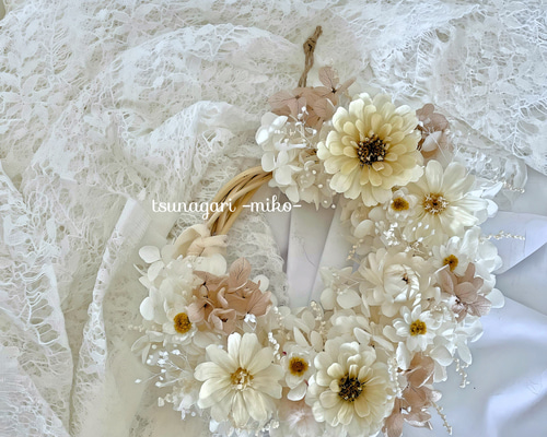 人気のホワイトアナベルリース プリザーブドフラワー tsunagari -miko