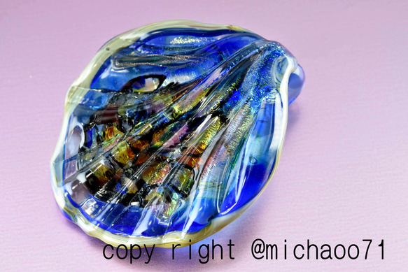創作トンボ玉　 shell 型　アートガラスのジュエリー　ネックレス(10756-489min）作家物一点物 4枚目の画像