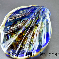 創作トンボ玉　 shell 型　アートガラスのジュエリー　ネックレス(10756-489min）作家物一点物 5枚目の画像