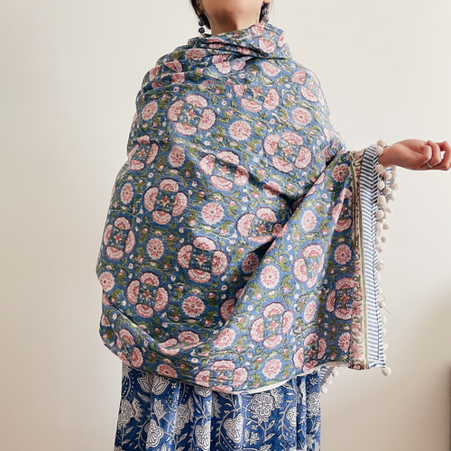 インド綿(ブロックプリント)の大判ストール*Blue + pink*[Creema限定