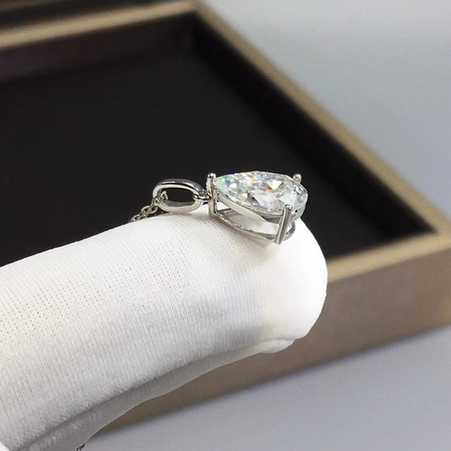 newデザイン】1カラット ペアシェイプ モアサナイト ネックレス  