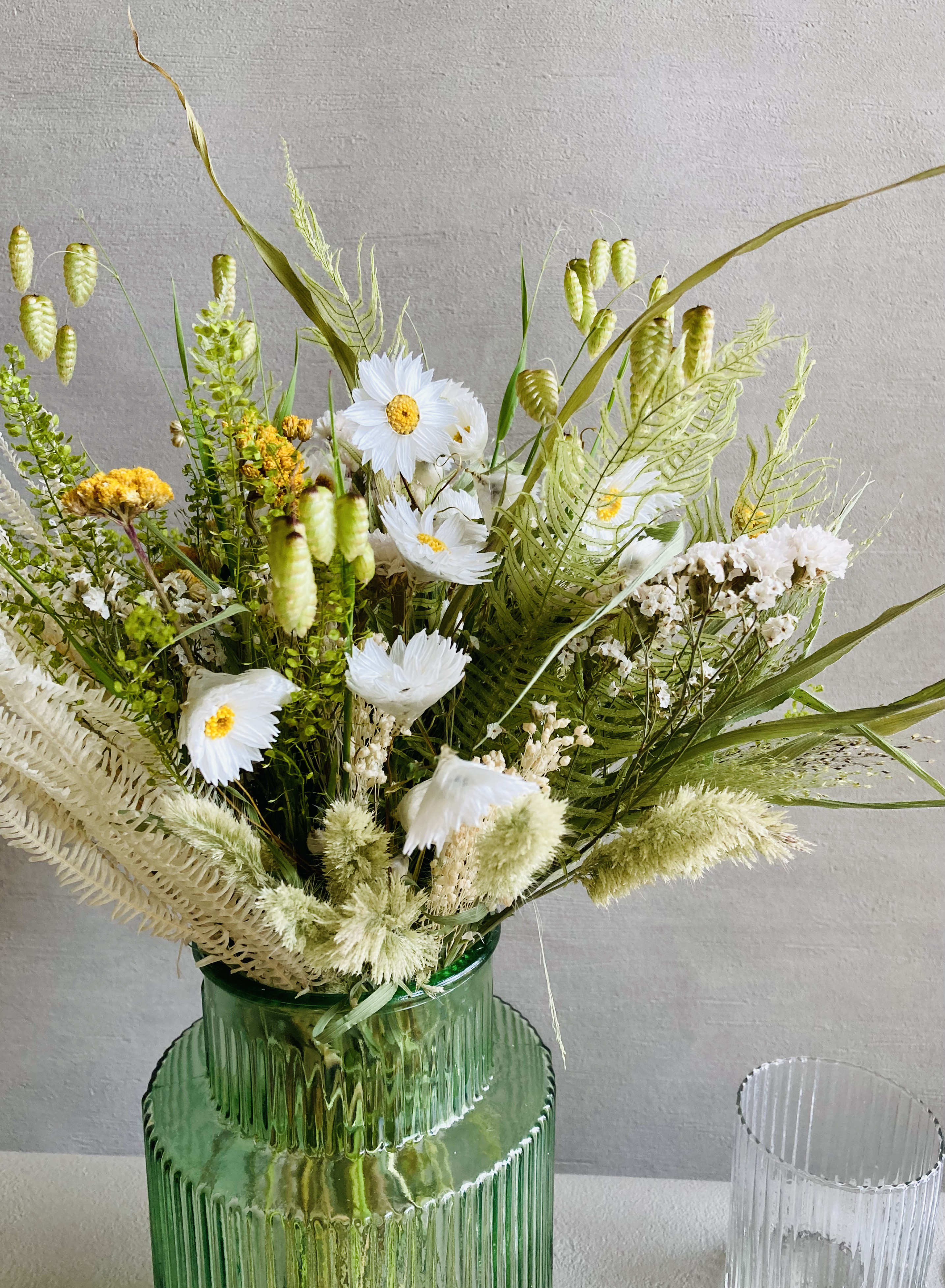 Meadow breeze　‐ 草原のそよ風 -　花器付きアレンジ