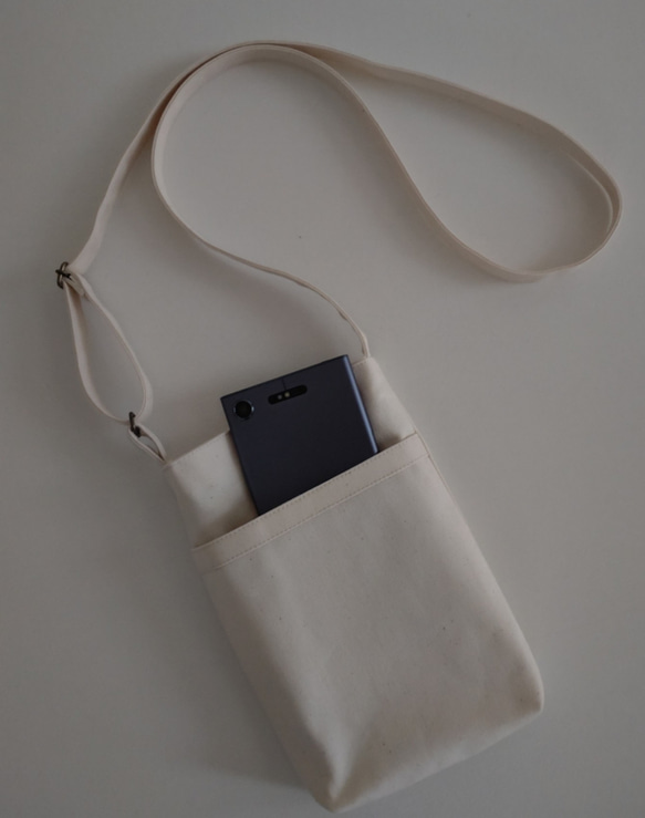 帆布のスマホショルダー　サコッシュ 8枚目の画像
