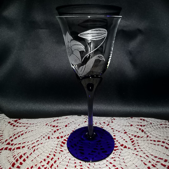 【訳あり割引】グラスリッツェン　ワイングラス2個セット　百合の彫刻 6枚目の画像