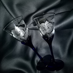 【訳あり割引】グラスリッツェン　ワイングラス2個セット　百合の彫刻 4枚目の画像