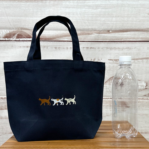 特別セール】3種の猫シルエット刺繍のキャンバス内ポケット付き