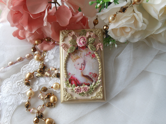 薔薇とリボンのマリーアントワネットの肖像画　ミニアートパネル 7枚目の画像