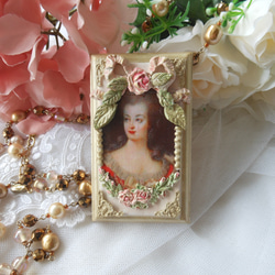 薔薇とリボンのマリーアントワネットの肖像画　ミニアートパネル 6枚目の画像