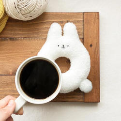 兔子甜甜圈杯墊 第1張的照片