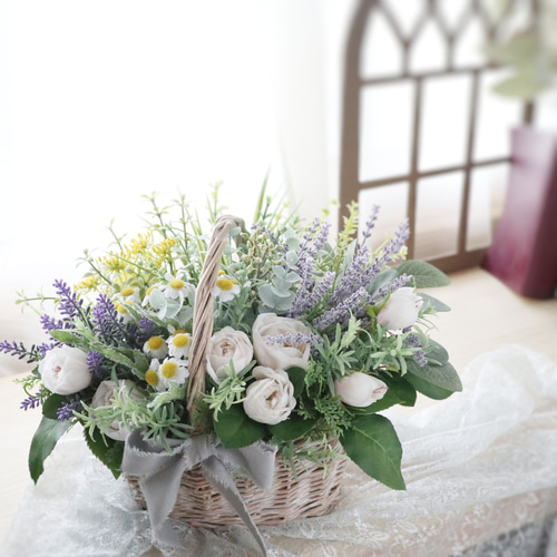 ラベンダーとハーブのバスケットアレンジ ❁ 薔薇 誕生日 母の日