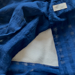 防曬和降溫措施靛藍染色有機棉陰影格子圍巾 第4張的照片