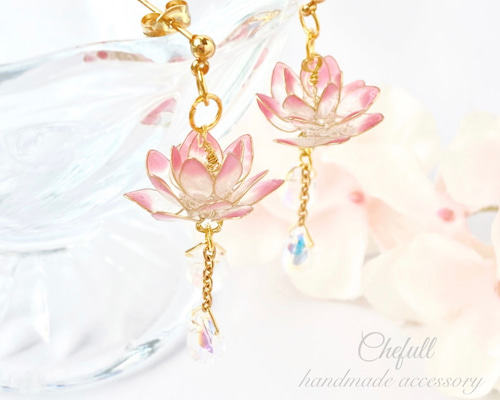 パールフラワー×ちゅるんオーロラビーズ★春夏 ピアス✳︎イヤリング ピンク 花 84d094008fc137f7fa8bee3db6538c