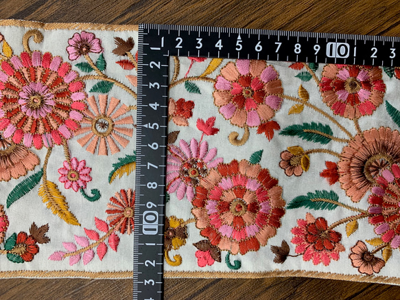 ５０ｃｍ～　幅約12.5cm　8色　インド刺繍リボン　綿 3枚目の画像