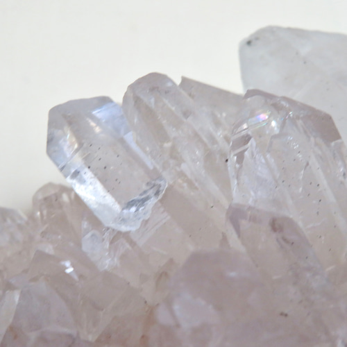 美しい鉱物標本】アイリス入り！水晶クラスター／861グラム その他置物