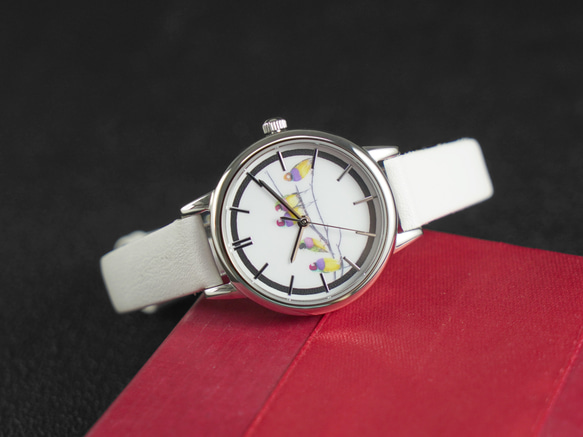 七彩文鳥群手錶 白色錶帶 女裝手錶 全球免運 第3張的照片