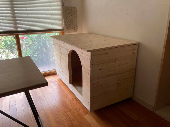 ドッグハウス　（天然木で作った＃犬小屋です。） 