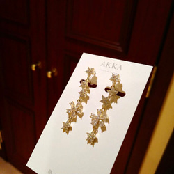 14kgp◆Random flower bijou earrings ランダムフラワービジューイヤリング　樹脂イヤリング 8枚目の画像