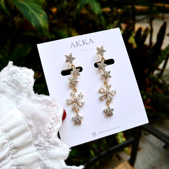 14kgp◆Random flower bijou earrings ランダムフラワービジューイヤリング　樹脂イヤリング 15枚目の画像