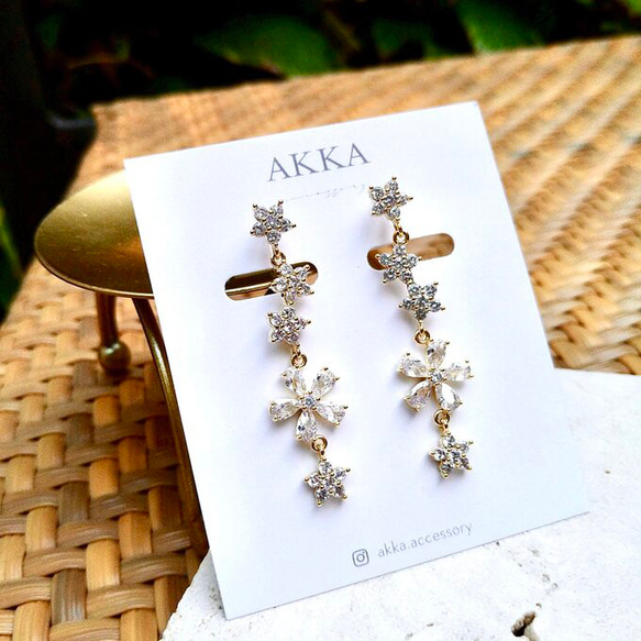 14kgp◆Random flower bijou earrings ランダムフラワービジューイヤリング　樹脂イヤリング 5枚目の画像