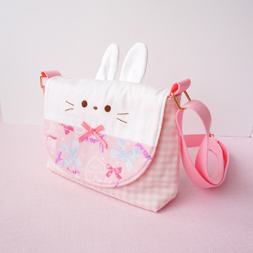 ⭐︎春セール⭐︎うさぎのバッグ　　ポシェット付き うさぎショルダーバッグ（ピンク）♡お出かけポシェット♡入園入学