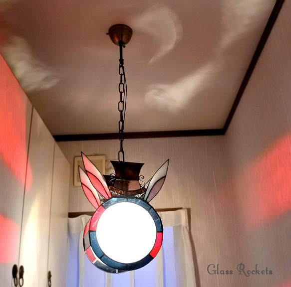 うさぎランプ アリス 送料無料 ウサギ ステンドグラス 照明 ランプ ペンダント 3枚目の画像